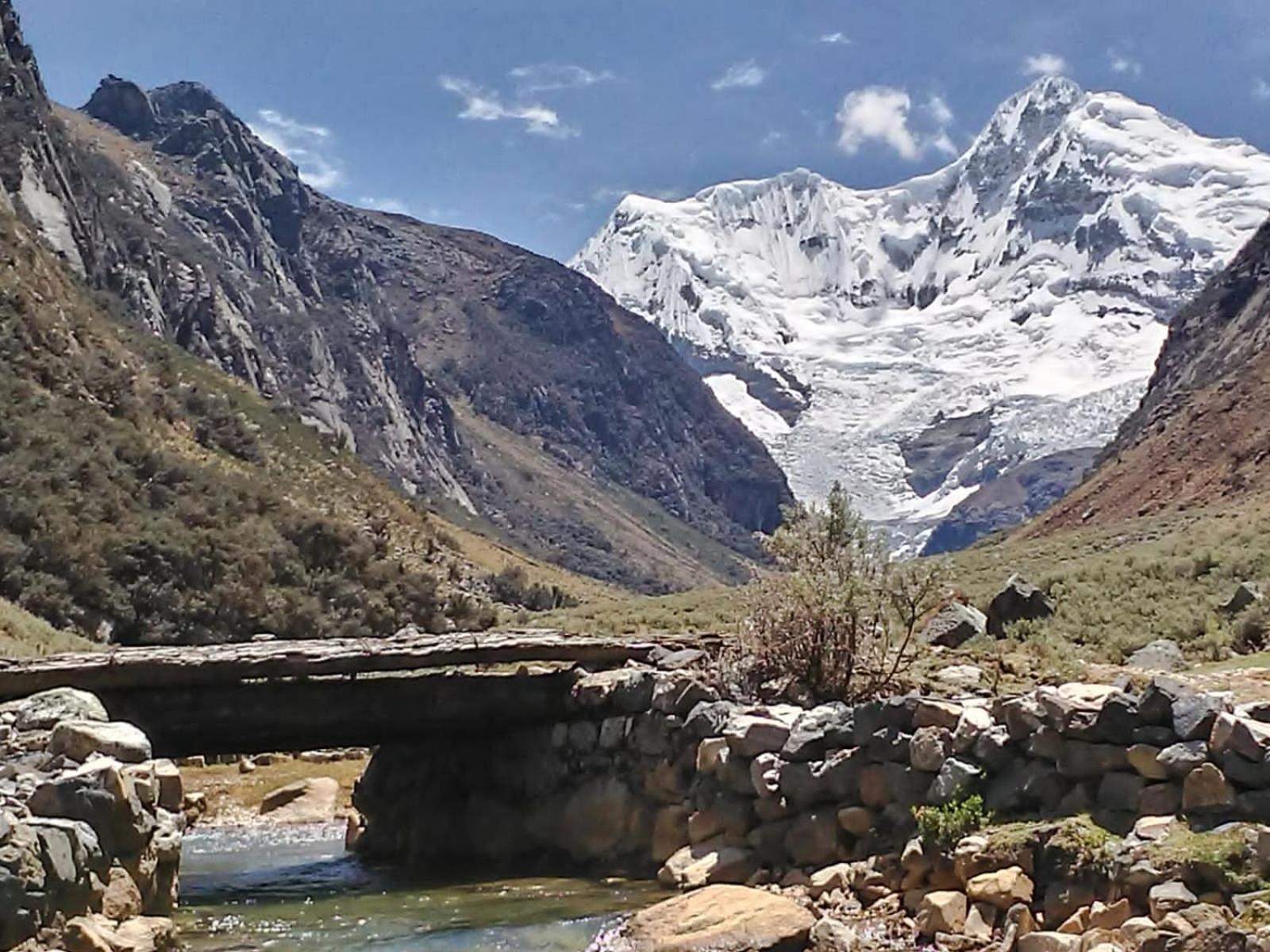 Amazing Huaraz Bed & Breakfast Exterior photo