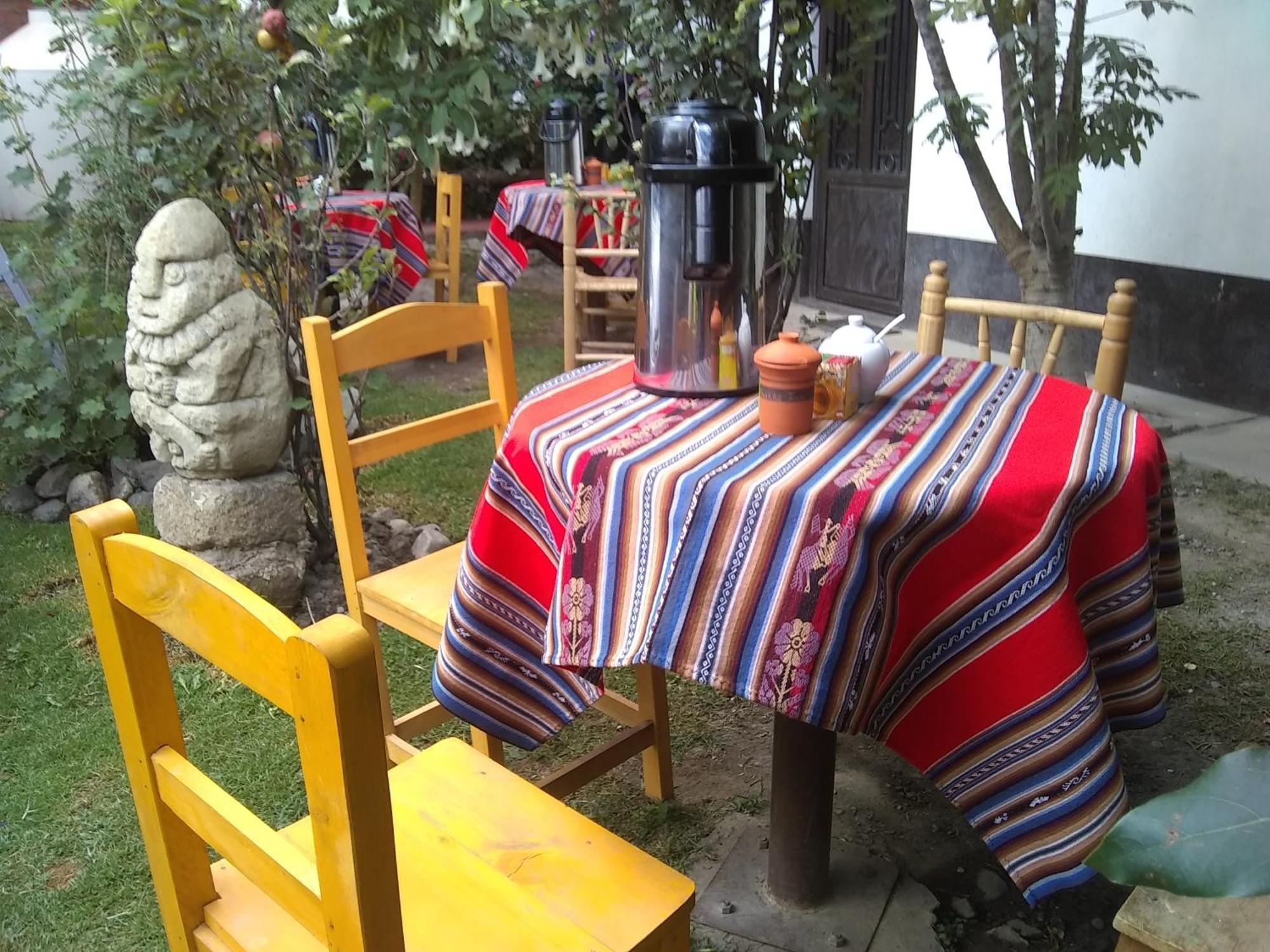 Amazing Huaraz Bed & Breakfast Exterior photo